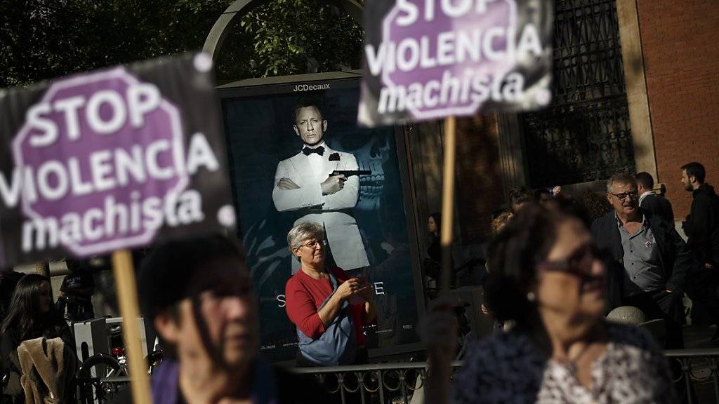«Stoppt die Machogewalt» forderten Demonstrierende in Madrid
