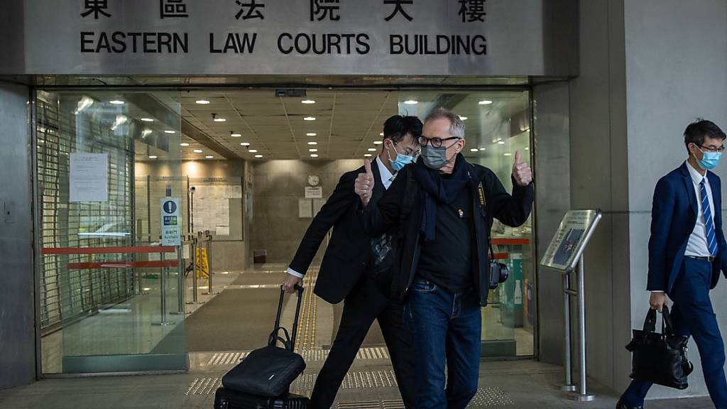 Freispruch für Schweizer Fotografen in Hongkong: Der 75-jährige Marc Progin beim Verlassen des Gerichtsgebäudes in Sai Wan Ho.
