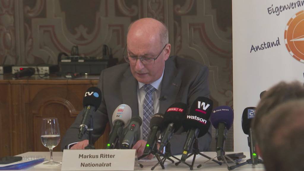 Der Parteivater der SVP findet, dass sich das Parlament nicht unbedingt an das Zweierticket der Mitte zu halten habe. Er bringt sich sogar selber ins Spiel.