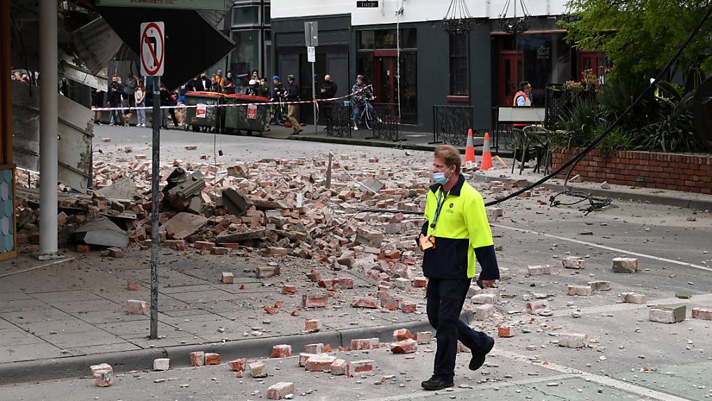 Ein Erdbeben hat in der australischen Metropole Melbourne erhebliche Schäden verursacht.