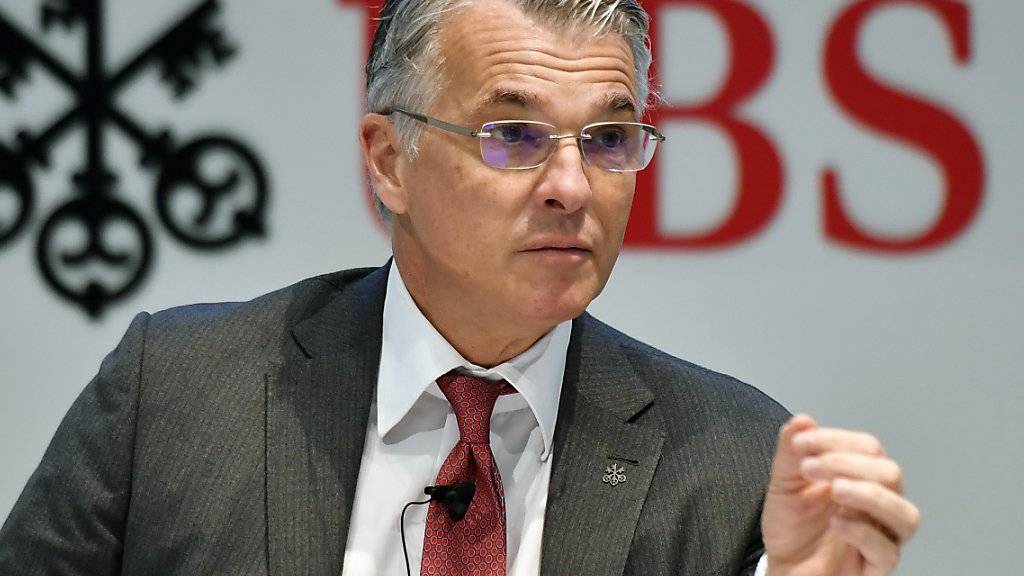 UBS-Chef Sergio Ermotti will die Investoren nach dem Urteil im Prozess in Paris beruhigen: Die Ausschüttungen an Aktionäre würden nicht angetastet. (Archiv)
