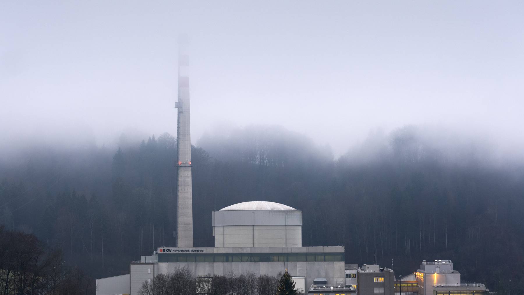 Das Atomkraftwerk Mühleberg kurz vor der Abschaltung.