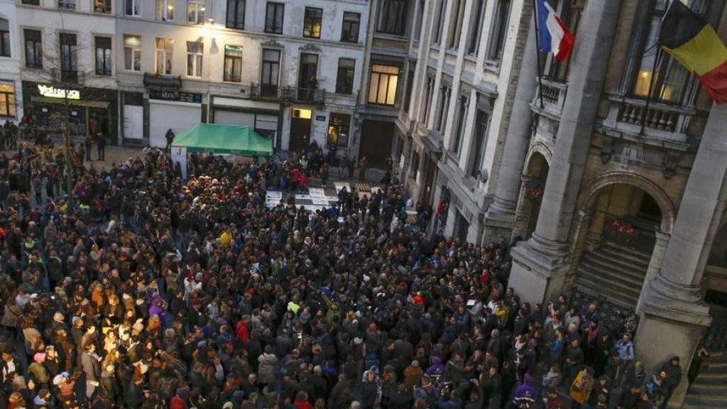 Tausende Bewohner des Brüsseler Quartiers Molenbeek gingen am Mittwoch auf die Strasse. Die Botschaft der Quartierbewohner lautete, Molenbeek sei nicht einfach ein «Terroristennest».