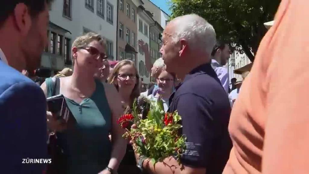 Volksnah in Schaffhausen: Bundesrat mischt sich unters Volk