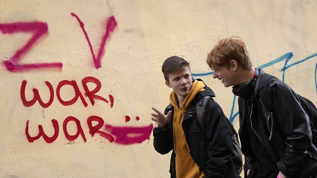 Ein Graffiti mit einem «Z» im russischen St. Petersburg. Foto: Uncredited/AP/dpa