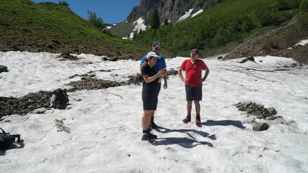 Tag 4: Hoch hinaus über Schneefelder bis zum Klöntalersee