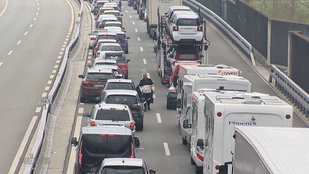 SVP fordert mehr Autobahnen für Klimaschutz