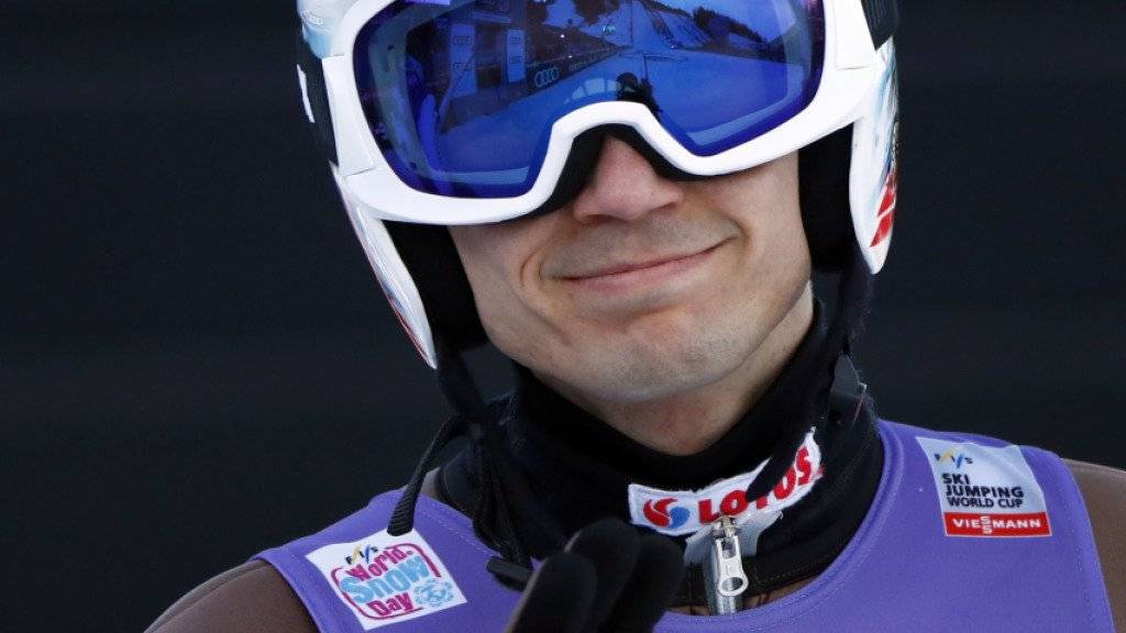 Er hat gut lachen: Kamil Stoch gewamm auch das zweite Springen der Vierschanzentournee