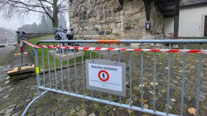 Wahrzeichen bröckelt: Arboner Schlossturm ist abgesperrt