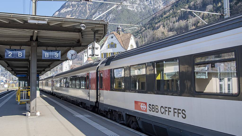In den Kantonen Zug und Schwyz soll der öffentliche Verkehr massiv ausgebaut werden. (Archivbild)