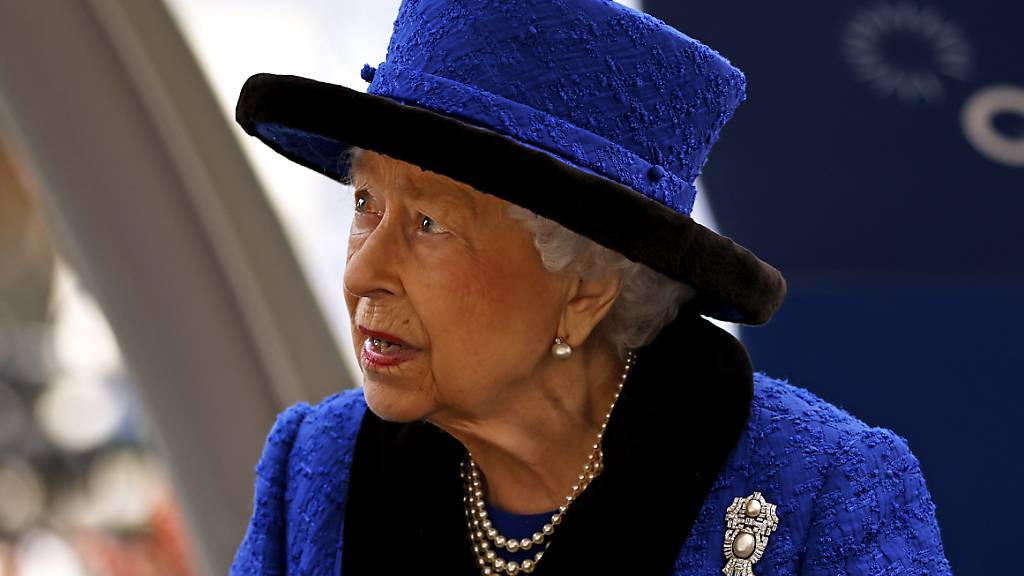 Die 95 Jahre alte Monarchin sei enttäuscht, dass sie ihre Termine in Nordirland nicht wahrnehmen könne, heißt es aus dem Palast. Foto: Steven Paston/PA Wire/dpa