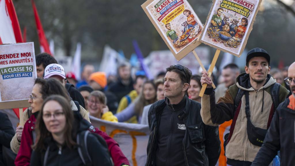 Genfer Beamte protestieren gegen geplante Kürzungen