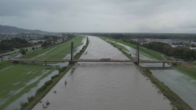 Nach dem Hochwasser starten die Aufräumarbeiten