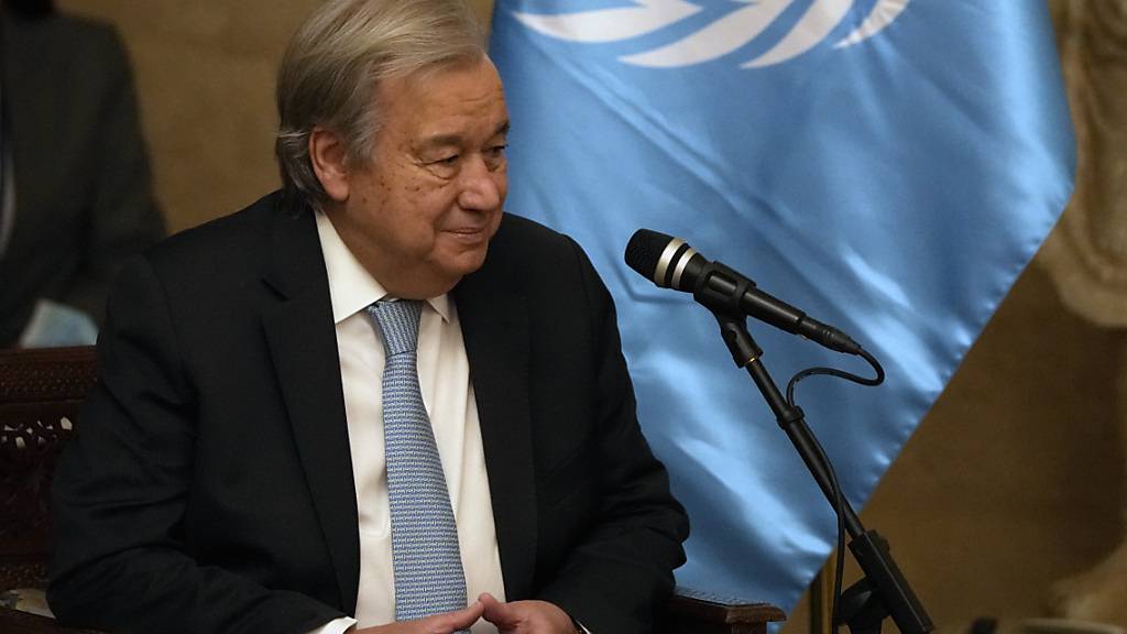 UN-Generalsekretär Antonio Guterres bei einem Treffen mit dem Präsidenten des Libanon. Foto: Hassan Ammar/AP/dpa