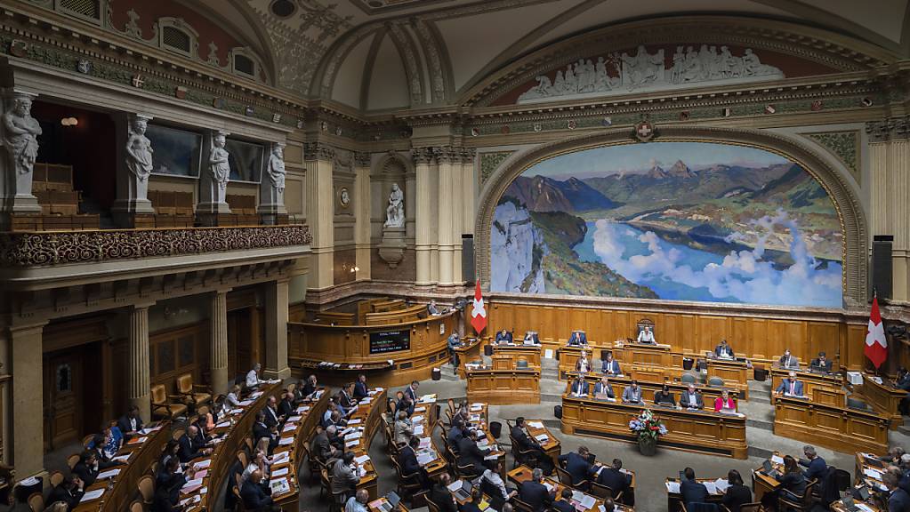 Der Nationalrat will eine eigenständigere Schweizer Sanktionspolitik. (Themenbild)