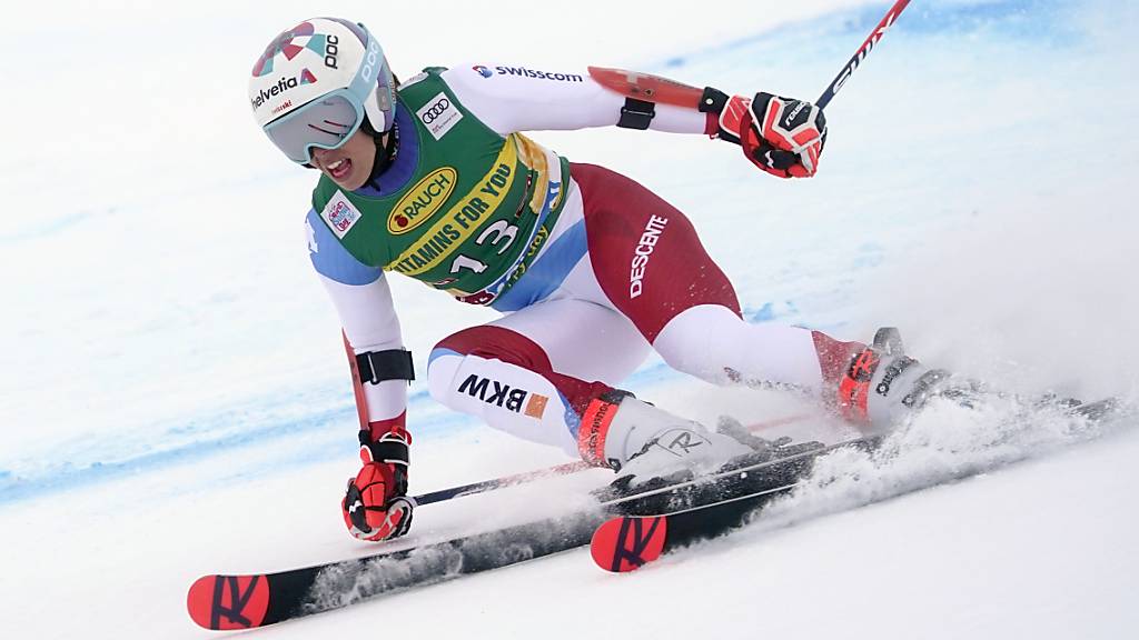 Michelle Gisin war beim Riesenslalom in Sölden die beste Schweizerin im 1. Lauf mit guten Chancen auf einen Podestplatz