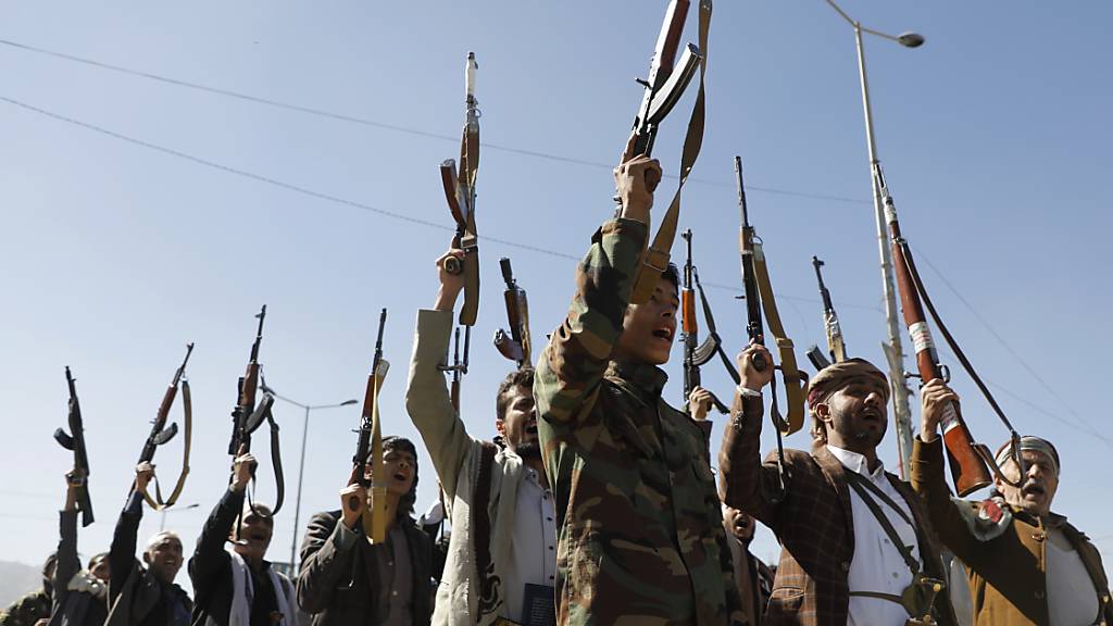 Der Anführer der Huthi-Bewegung hat die USA und ihre Verbündeten vor einem möglicherweise erheblichen Vergeltungsschlag gewarnt, sollten sie einen Militärschlag gegen sein Land führen. Foto: Osamah Yahya/ZUMA Press Wire/dpa