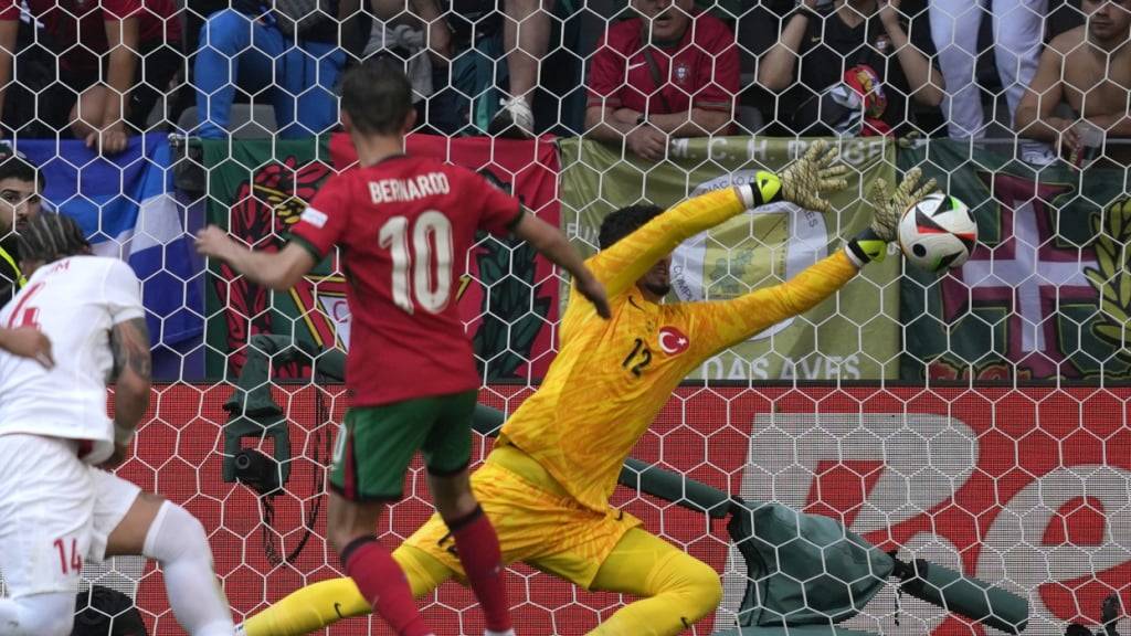 Der «Dosenöffner»: Bernardo Silva brachte die Portugiesen in der 21. Minute auf die Siegerstrasse
