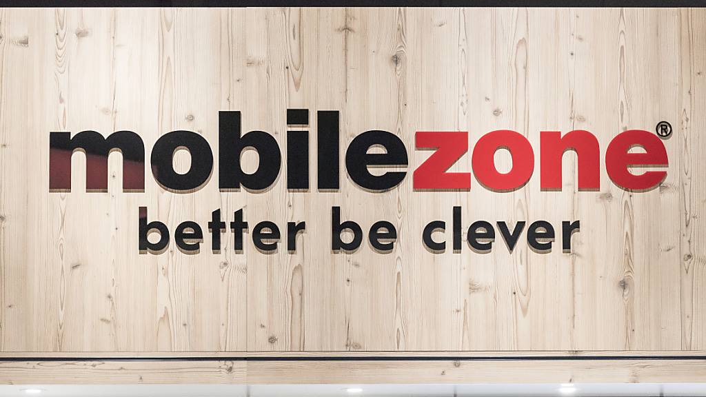 Die Handyladenkette Mobilezone geht eine Kooperation mit dem Auto-Abo-Anbieter Carvolution ein. In vorerst 27 Shops von Mobilezone werden nun die Auto-Abos von Carvolution angeboten. (Archivbild)