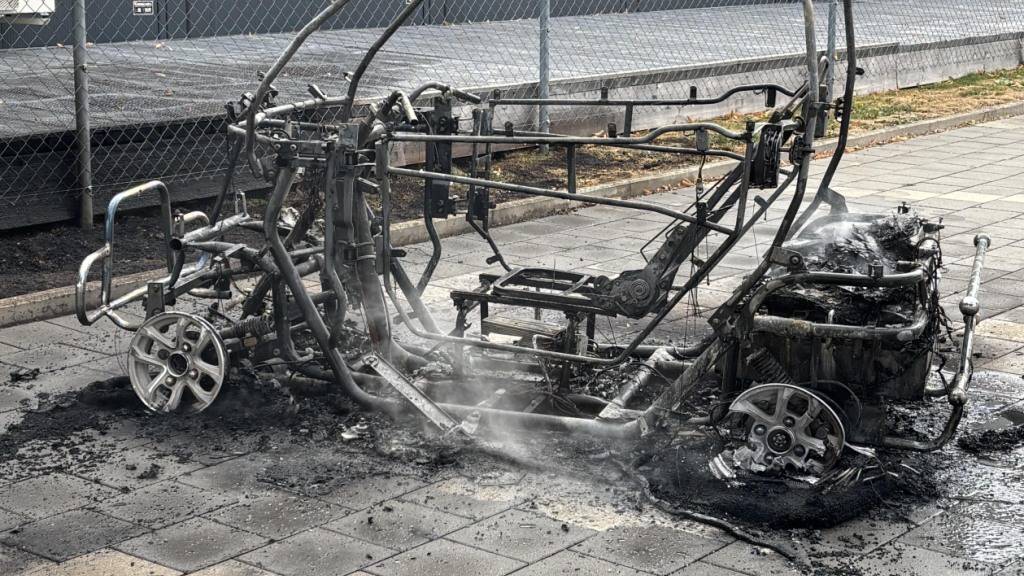 Elektromobil gerät in Aadorf TG in Brand