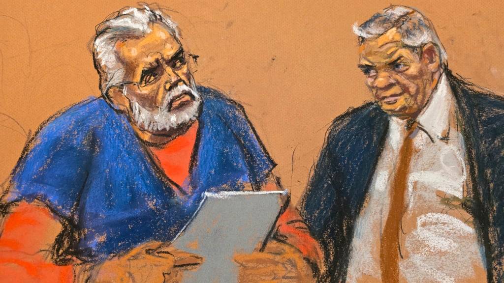 dpatopbilder - Auf dieser Gerichtszeichnung spricht «El Mayo» Zambada (l) im Bundesgericht in Brookly neben seinem Verteidiger Frank Perez. Foto: Jane Rosenberg/AP/dpa