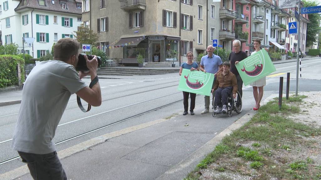 Breites Komitee wirbt für JA zur Tram-Sanierung