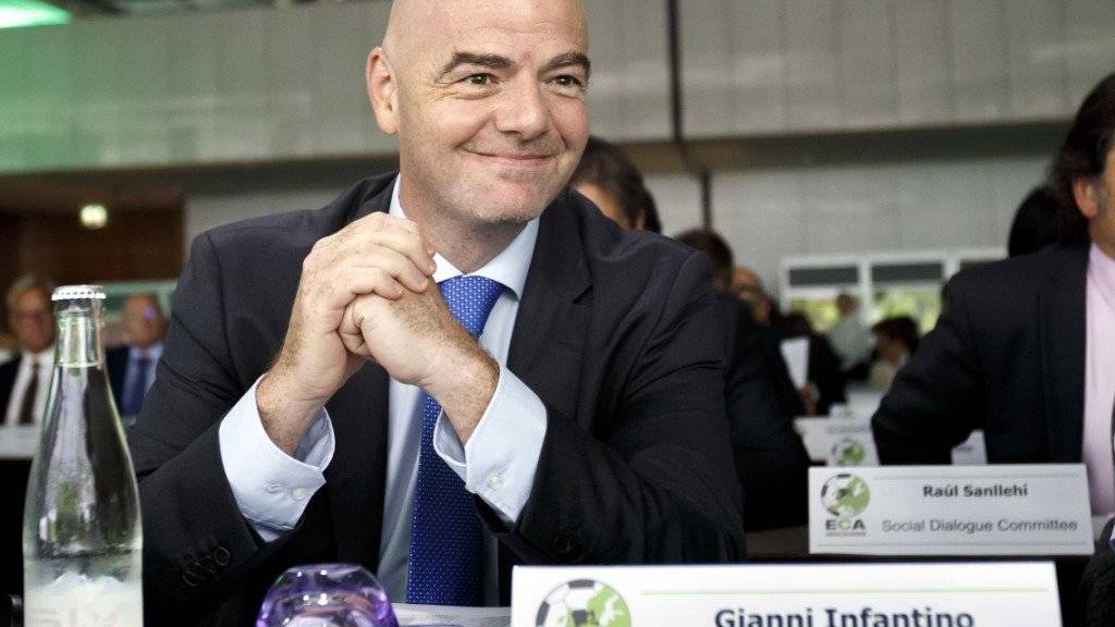 FIFA-Präsident Gianni Infantino und der Rat beschliessen im Januar über eine Aufstockung der WM-Teilnehmer