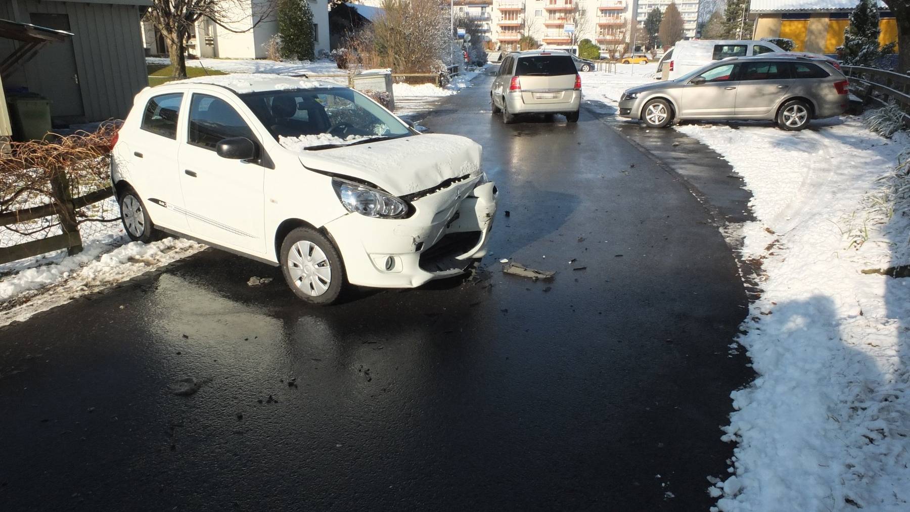 An den Autos entstand Schaden von rund 20'000 Franken.