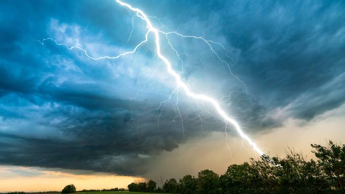 Stärkster Blitz über Oberhelfenschwil