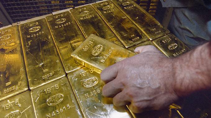 Zuger Rohstoff-Firma umgeht Goldhandel-Sanktionen