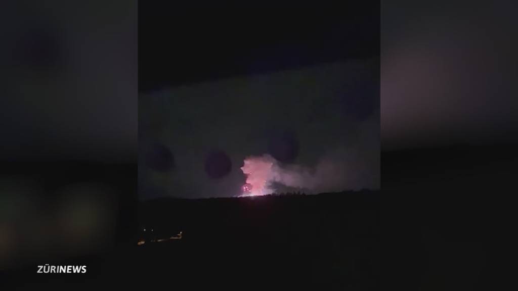 Grossbrand nach Explosionen in Feuerwerksdepot