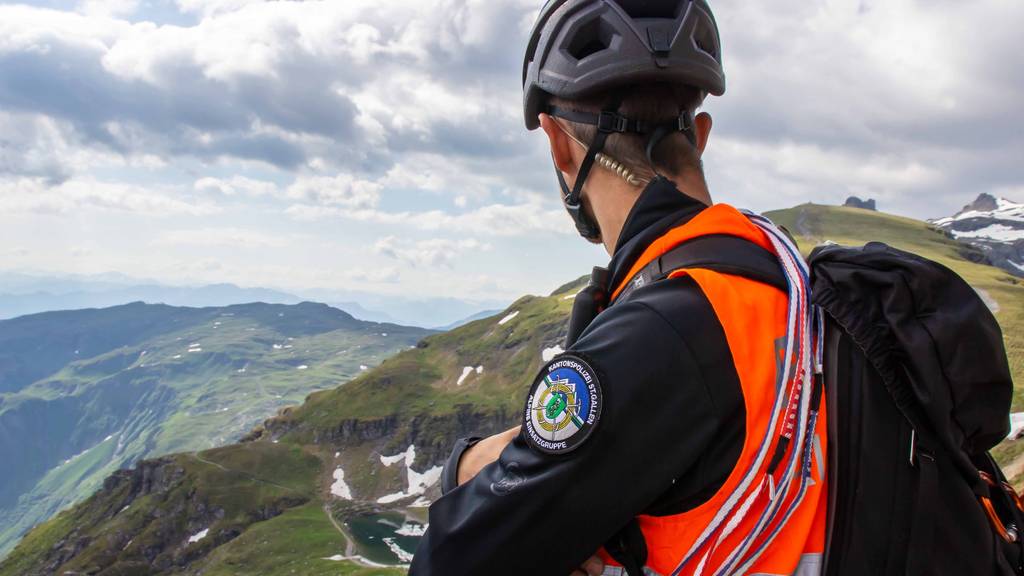 Wingsuit-Pilot aus Österreich (42) stürzt über Walenstadt in den Tod