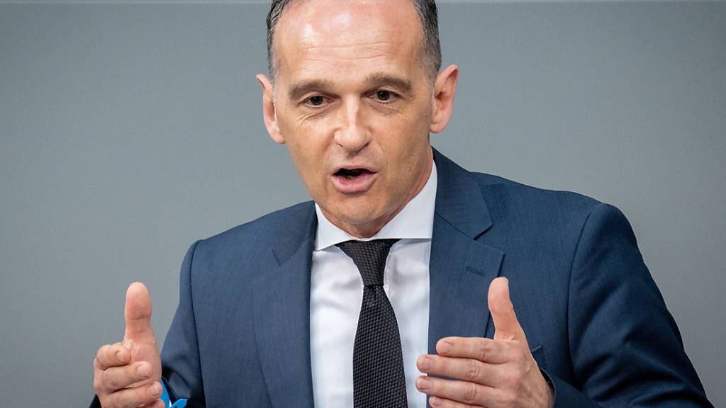 Heiko Maas (SPD), Außenminister, spricht im Bundestag zu den Abgeordneten. Foto: Kay Nietfeld/dpa