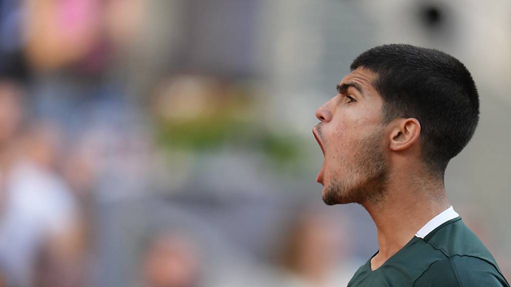 Alcaraz schlägt Weltranglistenersten Djokovic