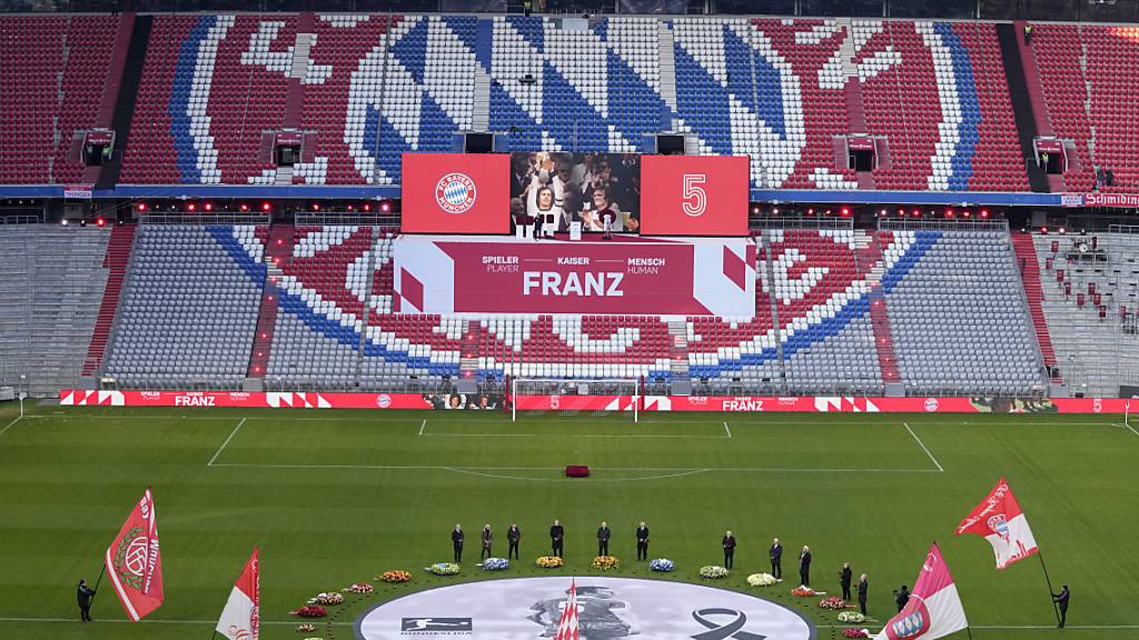Die Fussball- und Politprominenz verabschiedet sich in der Allianz Arena von Franz Beckenbauer