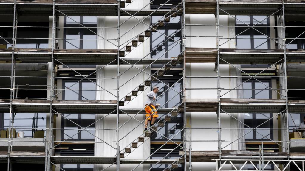 Rekurse verhindern oder verzögern unter anderem den Bau von mehr Wohnungen. Der Zürcher Regierungsrat will die Rekursmöglichkeiten trotzdem nicht radikal einschränken. (Symbolbild)