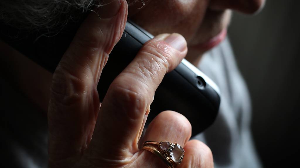 «Hier ist deine Enkelin, erinnerst du dich nicht?»: Die Fälle von Telefonbetrug nehmen im Kanton Zürich deutlich zu.