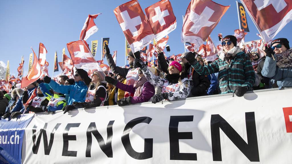 Die Lauberhorn-Fans feuern die Athleten tüchtig an.