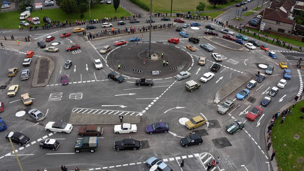 Wer kann hier noch den Überblick behalten? Der Magic Roundabout in Swindon.