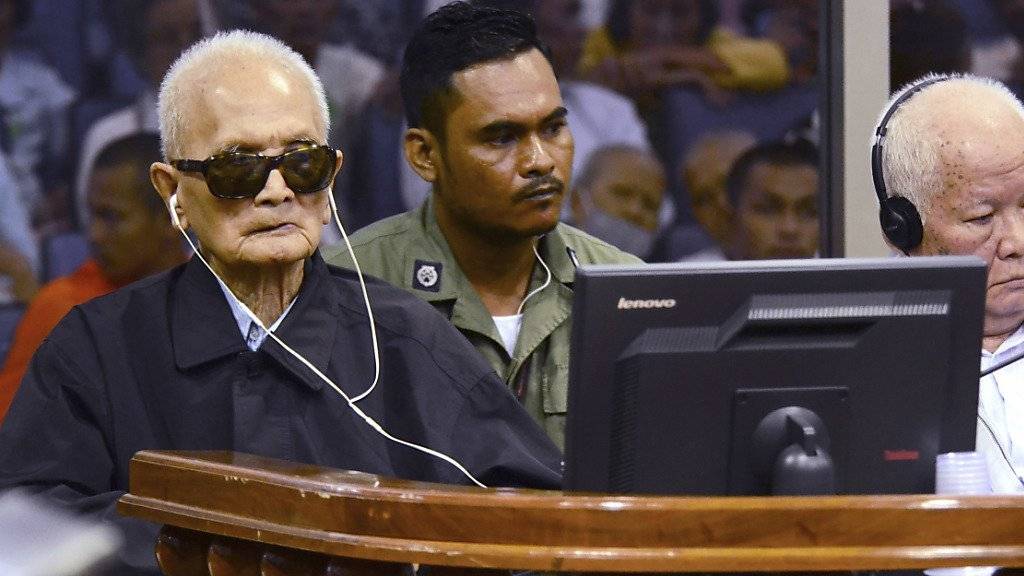 Im Berufungsprozess gescheitert: Die Drahtzieher der Roten Khmer in Kambodscha, Nuon Chea (links) und Khieu Samphan bleiben in Haft.