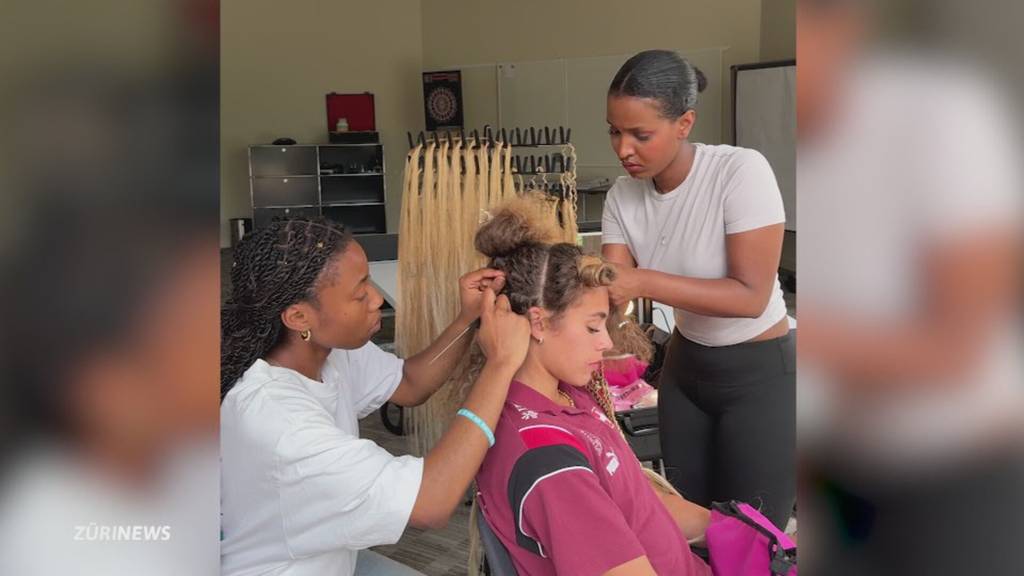 Königin der Zöpfli: Eden Merhawi zaubert die Frisuren der Nati-Stars