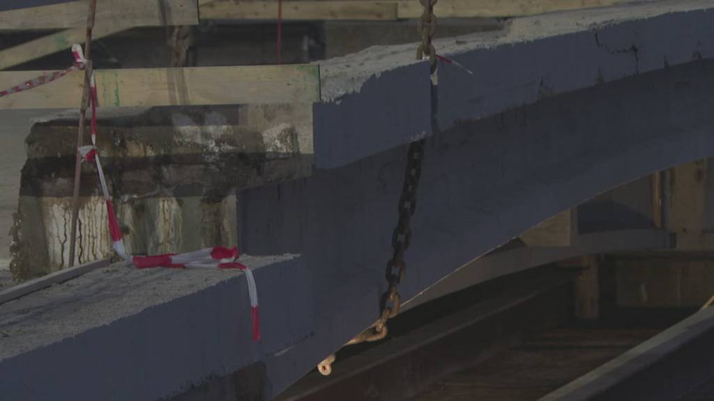 Alte Seefeldbrücke in Walchwil wird abgebaut