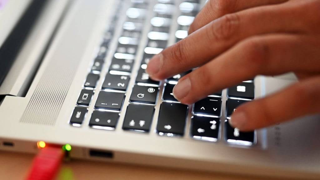 Die Cyberattacken auf Schweizer Unternehmen haben weiter zugenommen - allerdings nicht ganz so heftig wie im europäischen Durchschnitt. (Symbolbild)
