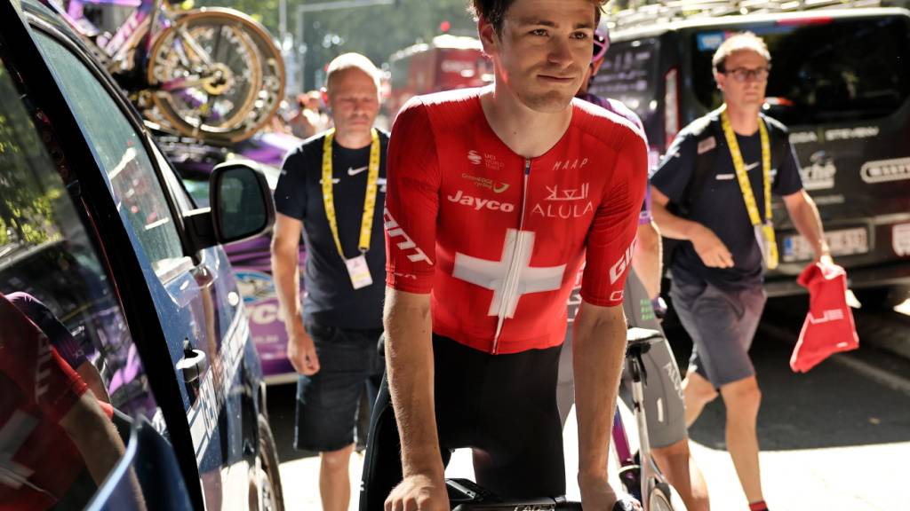 Mauro Schmid im Trikot des Schweizer Meisters