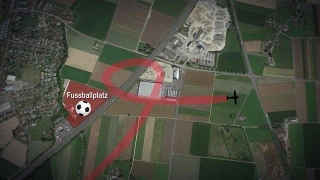 Der Fussballplatz war besetzt