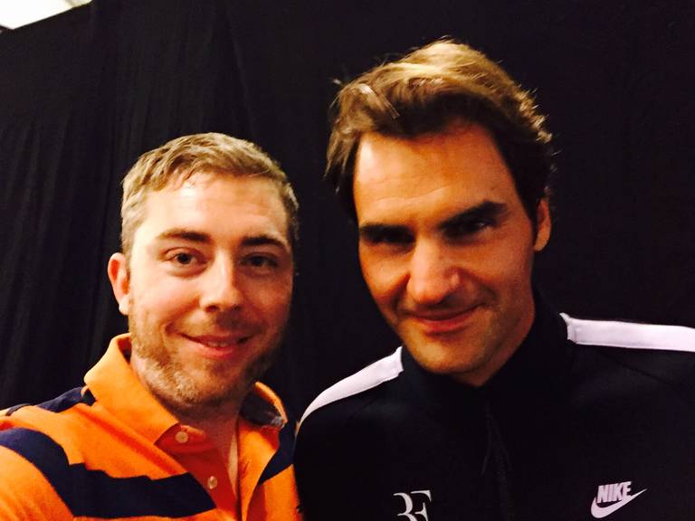 Roger Federer (rechts) mit Radio Pilatus-Sportchef Sämi Deubelbeiss.