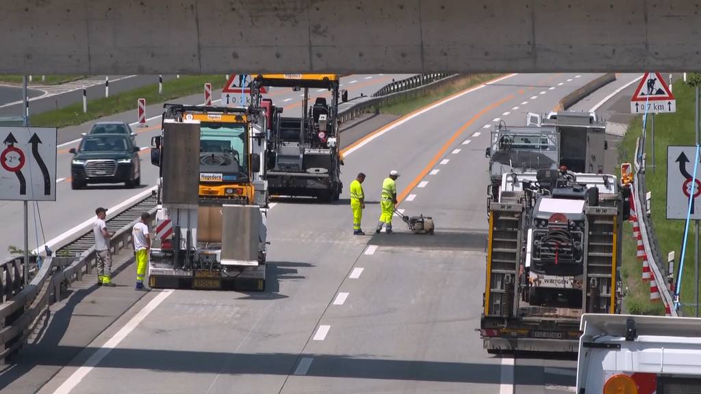 Buchs: Fahrbahn der A13 reisst wegen Hitze auf