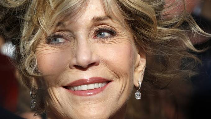 Jane Fonda will Einnahmen aus Jogginganzug-Verkauf spenden