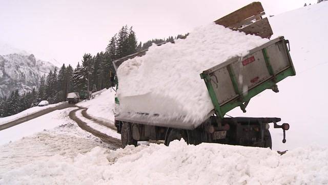 Schnee-Transport nach Adelboden