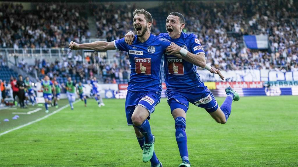 Grenzenloser Jubel von Siegestorschütze Simon Grether zusammen mit Ruben Vargas nach dem Last-Minute 2:1 gegen den FC Zürich.